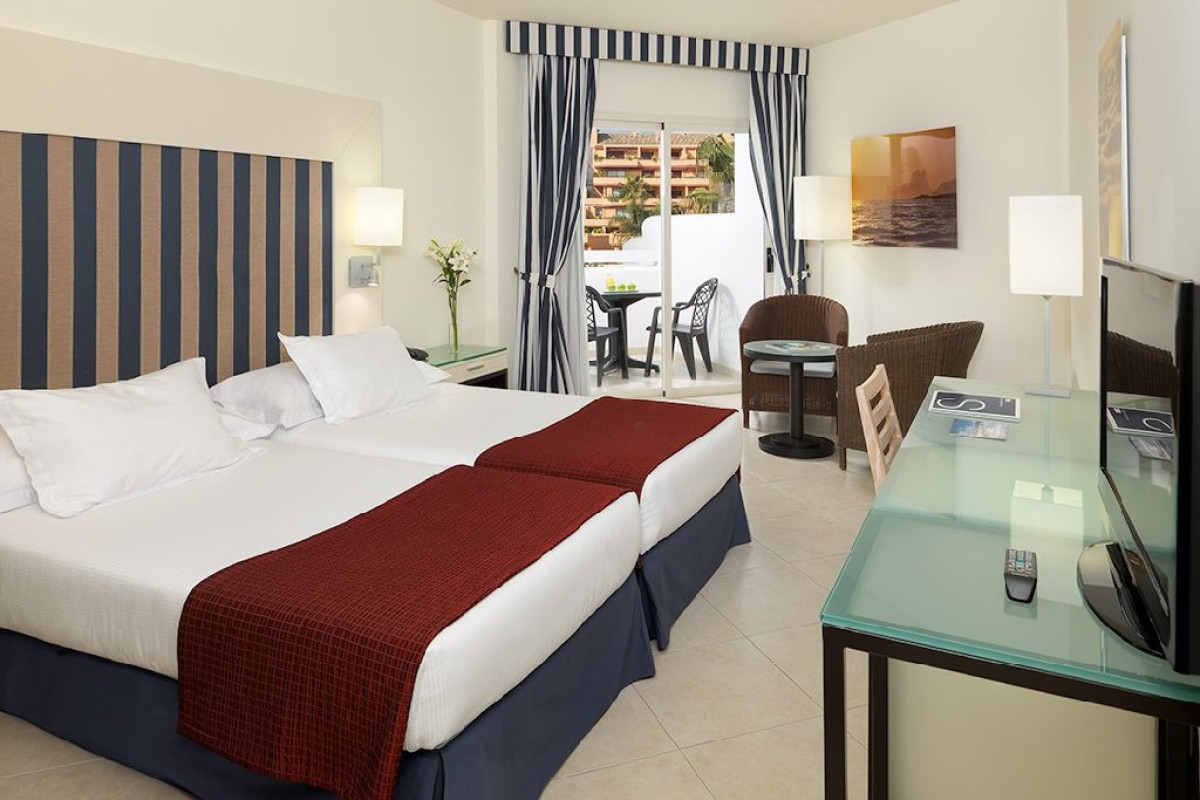 H10 Estepona Palace (Estepona)