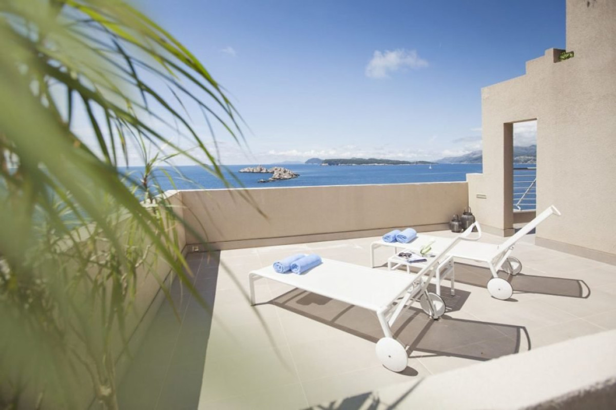 Dubrovnik Palace (Dubrovnik)