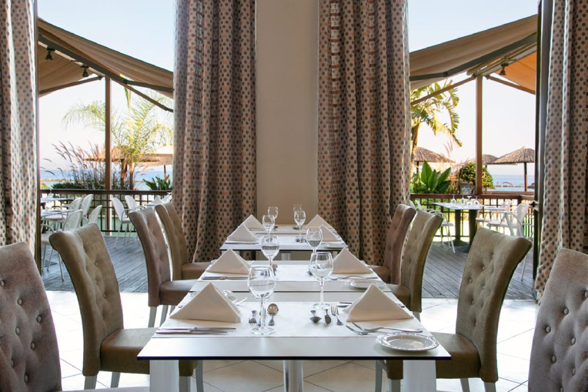 Atlantica Miramare Beach Hotel (Limassol)