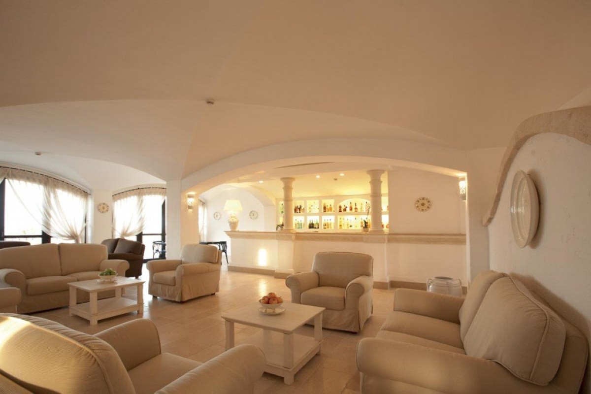 Borgobianco Resort Spa (Polignano A Mare)