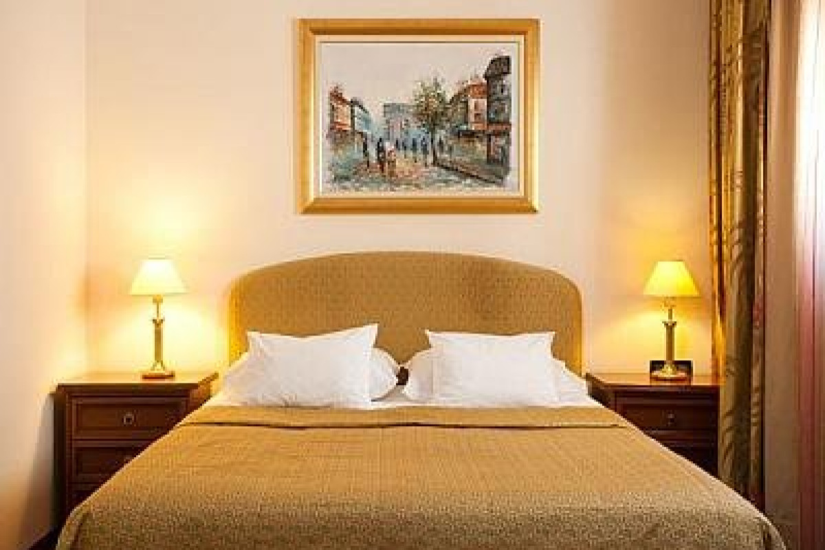 Hotel GLOBO (Split)