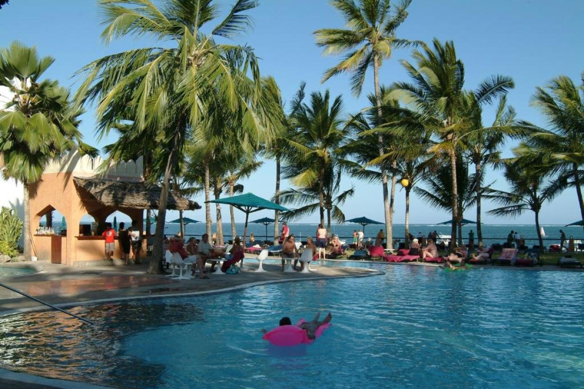 Bamburi Beach Resort (R)