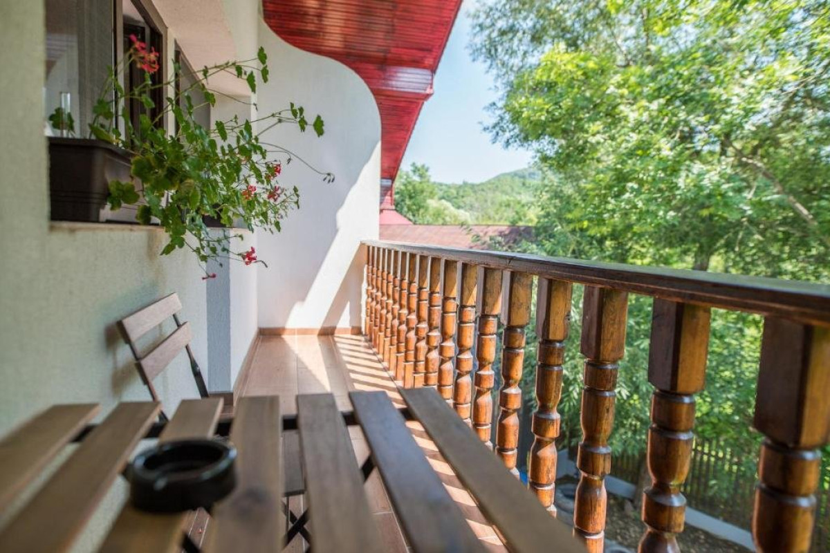. CASA DIN PLAI (Integral) CAMPINA