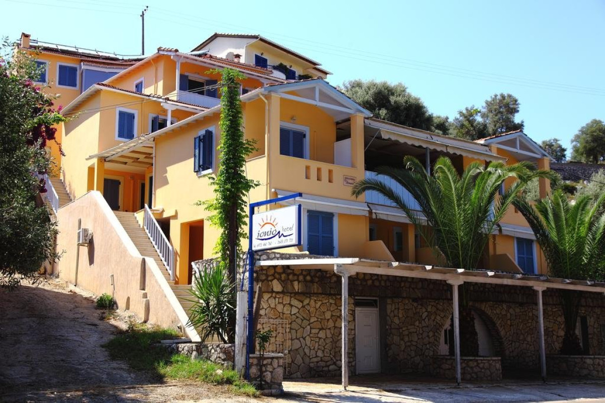 Ionio Hotel (Nikiana - Nidri Area)