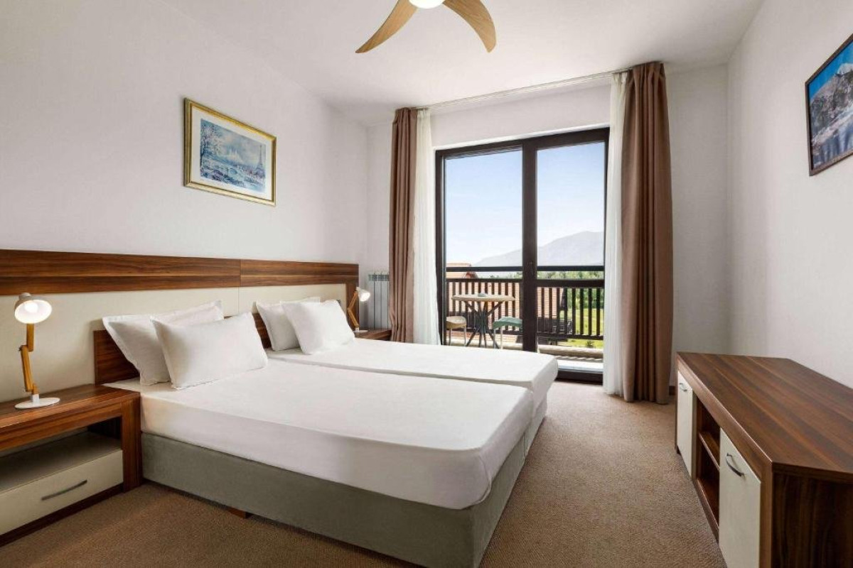 BALKAN JEWEL RESORT - Razlog
