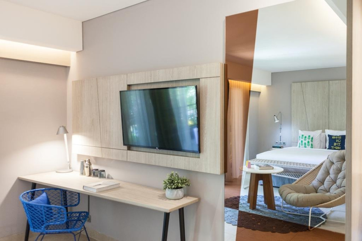 SOL HOUSE Bali Legian