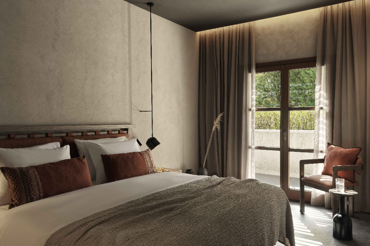 Aulus Lindos Rhodes, Curio Collection By Hilton