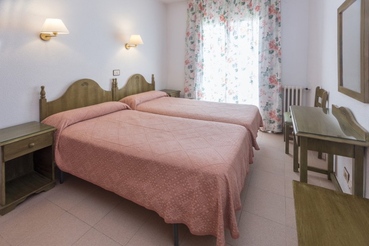 MERCE HOTEL (Pineda de Mar)