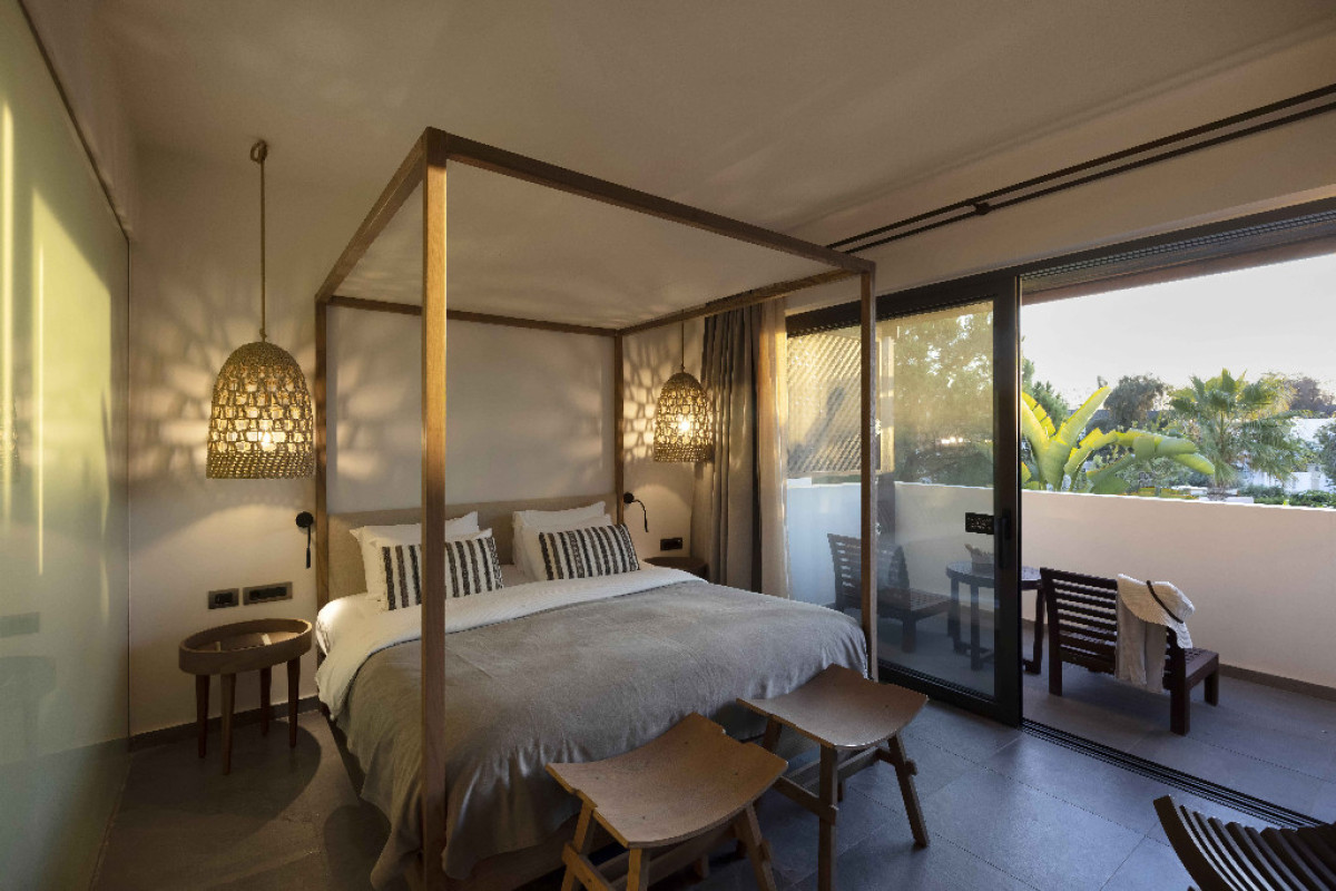 Aulus Lindos Rhodes, Curio Collection By Hilton