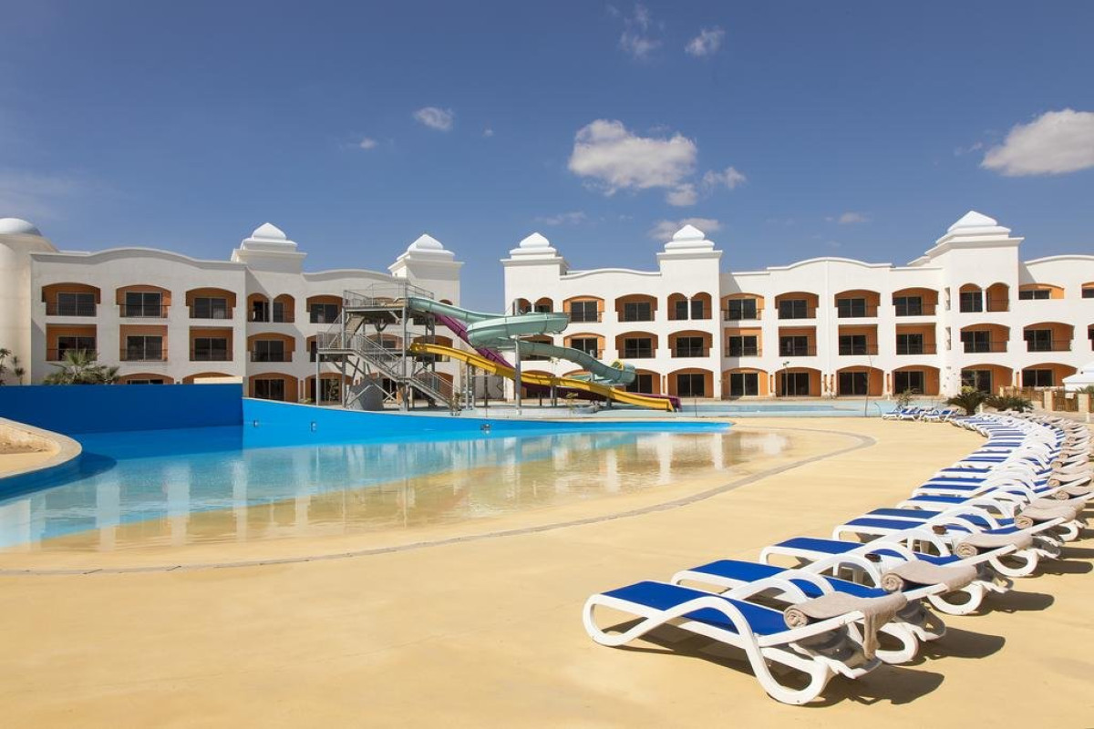 Tropitel Waves Hotel