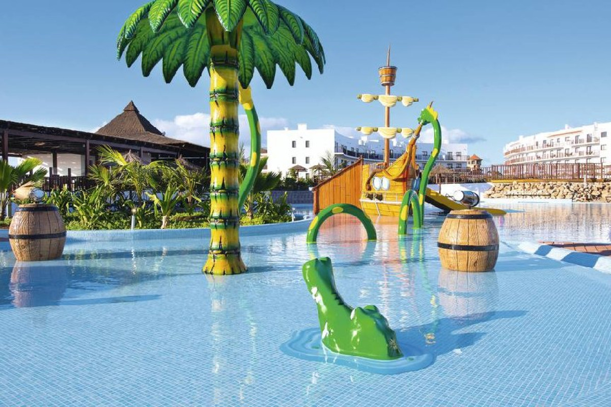 Sol Dunas Beach Resort