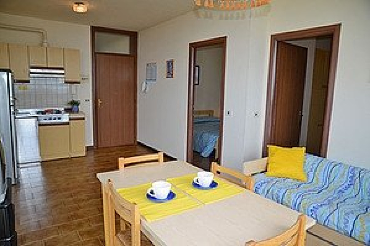 APARTAMENTI OASI (LIDO DEL SOLE)