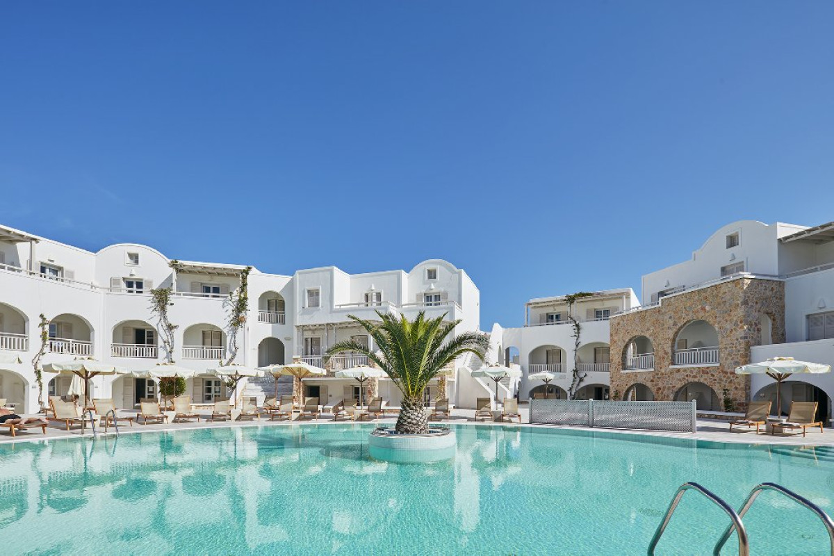 Aegean Plaza (Kamari - Santorini)