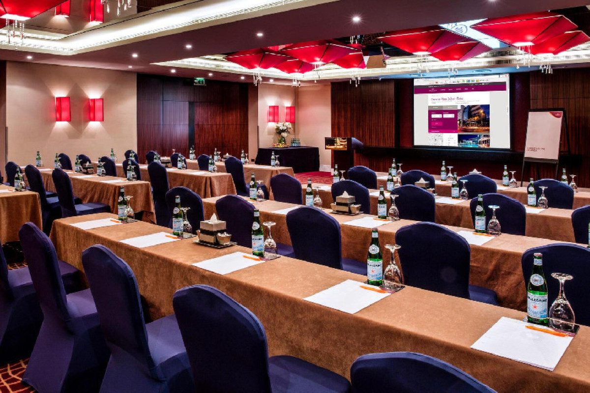 Crowne Plaza Dubai - Deira