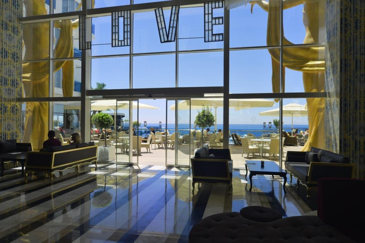 AZURA DELUXE RESORT AND SPA