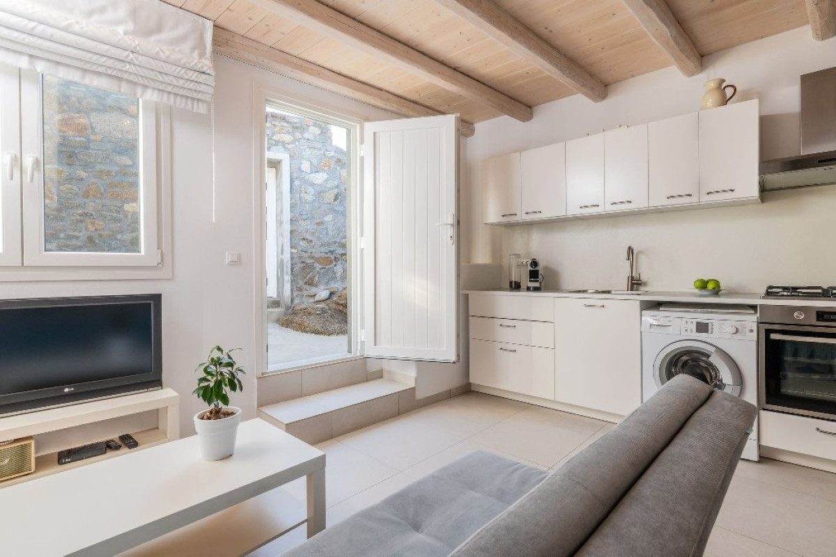 Bespoke Mykonos (K)