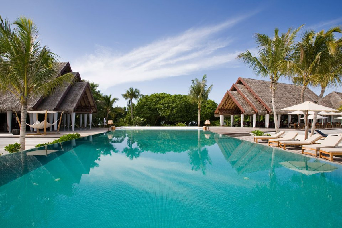 LUX South Ari Atoll Resort