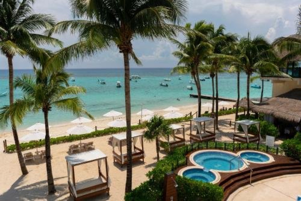 The Reef Coco Beach