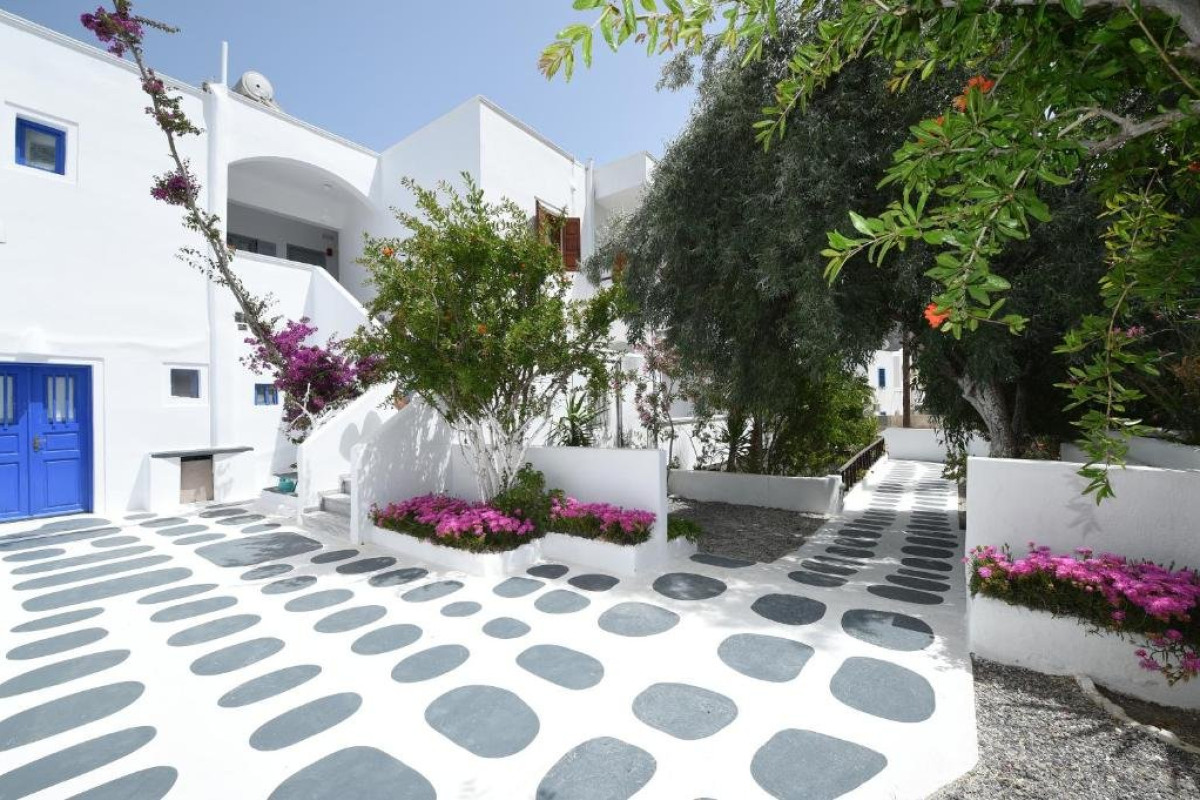 Sunflower Hotel Santorini (Kamari)