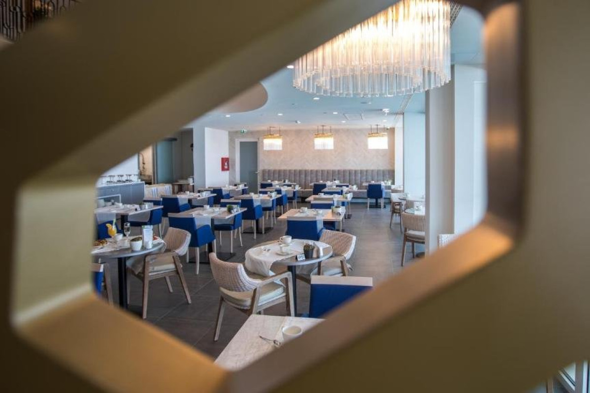 ROYAL BLUE HOTEL