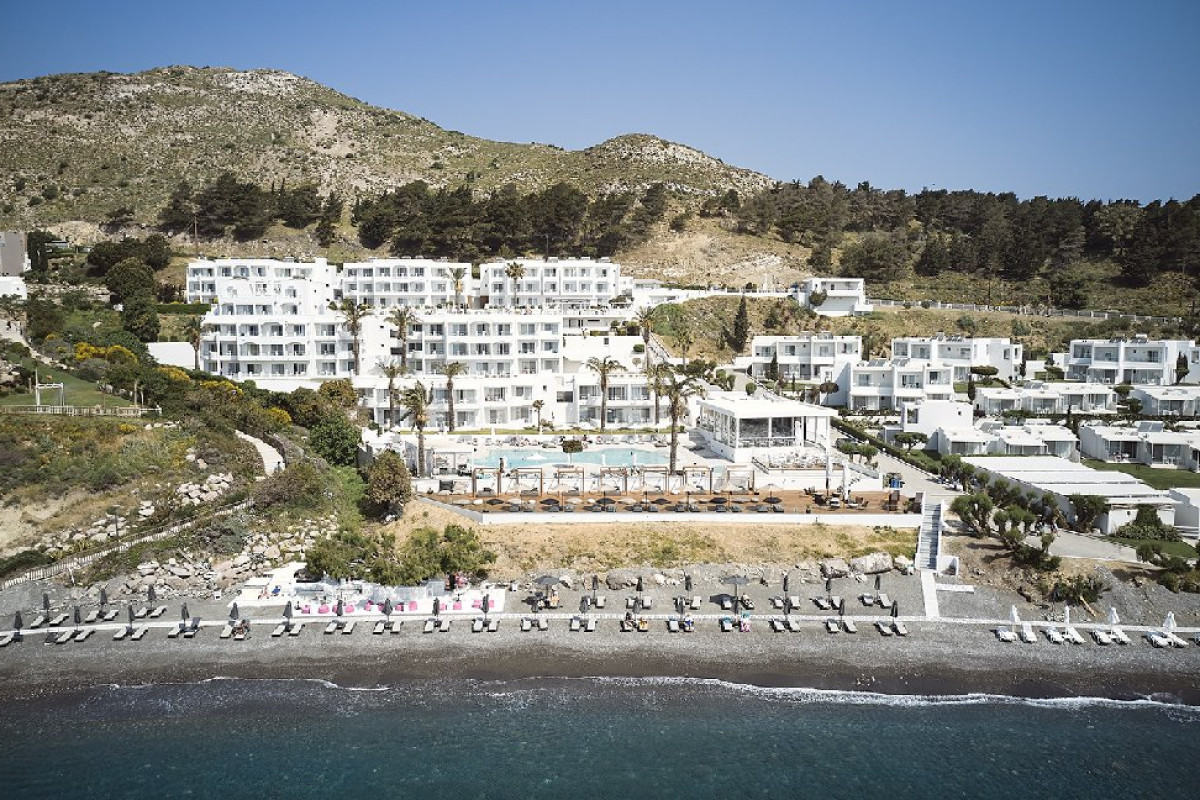 Dimitra Beach Hotel and Suites (Agios Fokas)