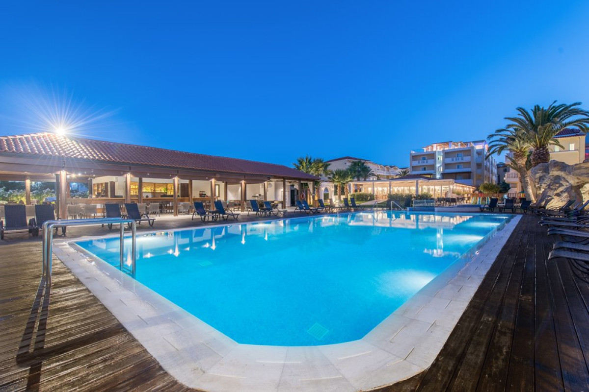 Best Western Galaxy (recomandat 4*+) (Laganas)(C)