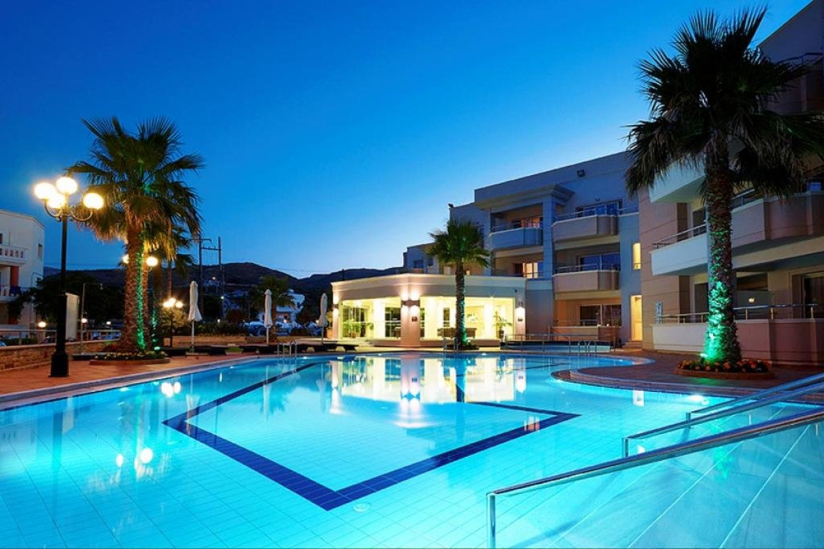 Molos Bay (K)