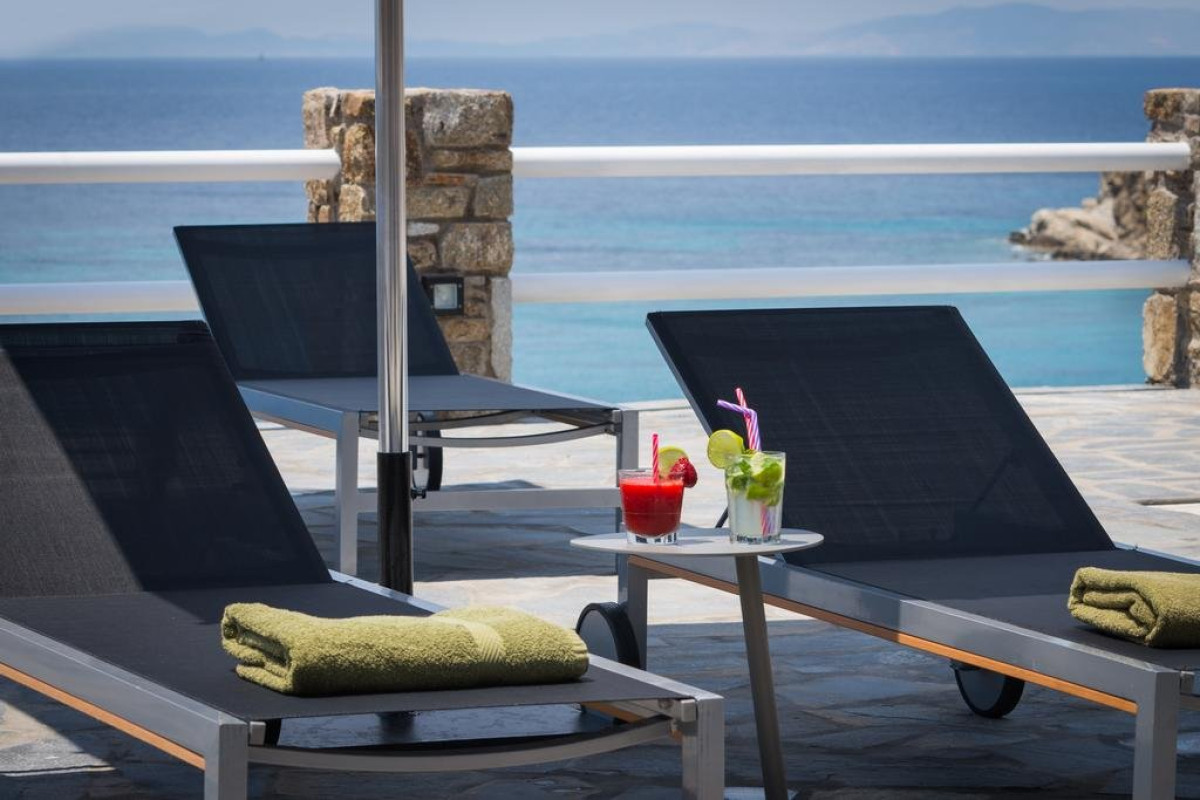Alkistis (Adults Only, 15+)