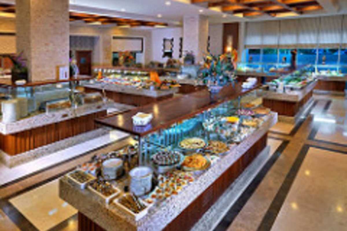 CRYSTAL DE LUXE RESORT