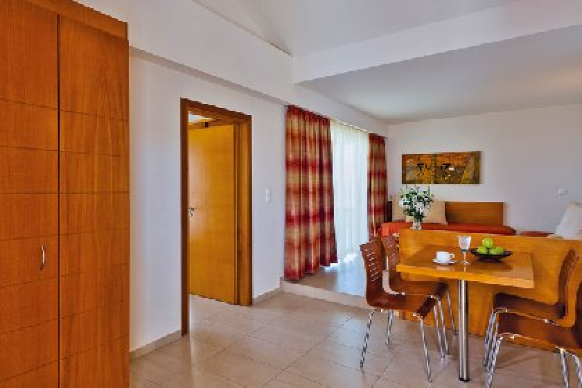 Bella Pais - recomandat 3*