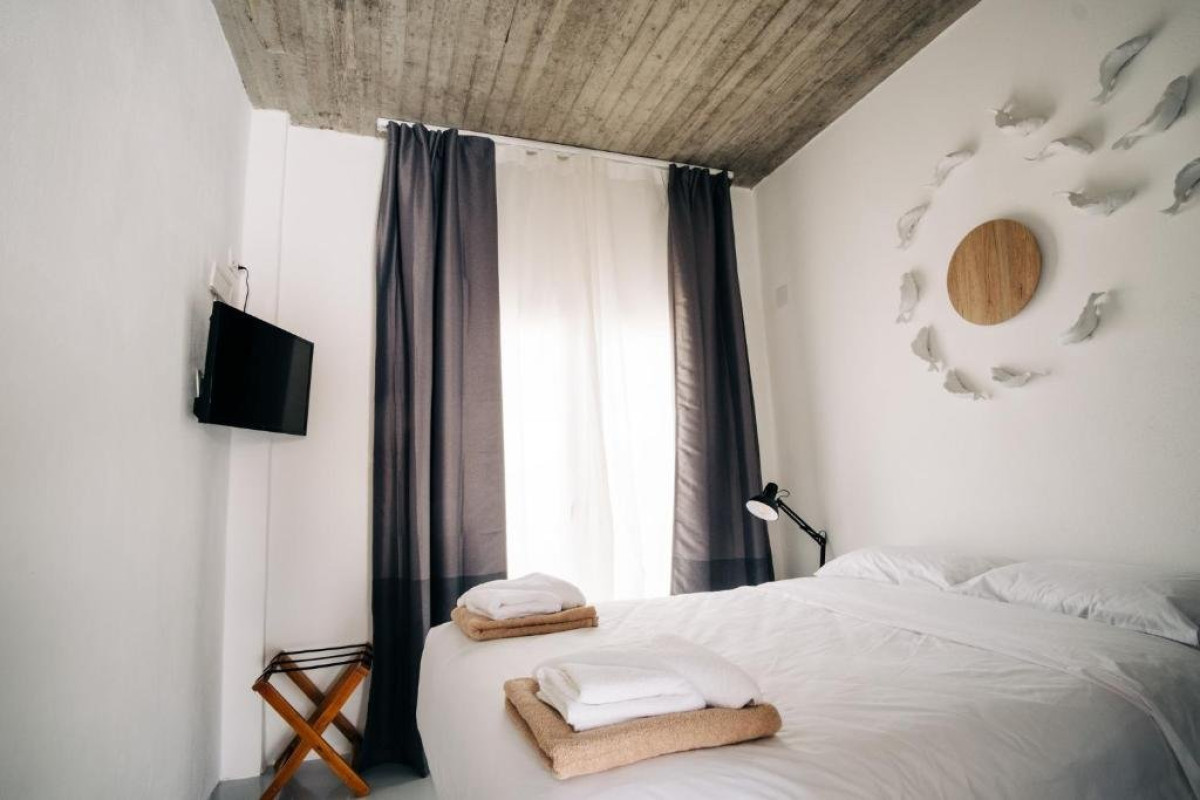 Mesanto Luxury Suites (Megalochori Santorini)