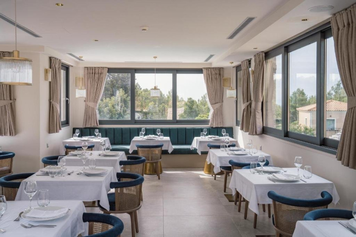 Celestial All Suites Spa Hotel 5*