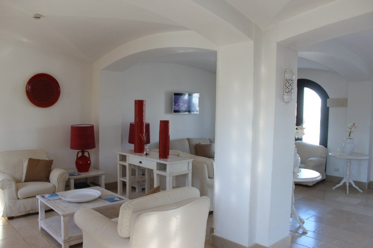 Borgobianco Resort Spa (Polignano A Mare)
