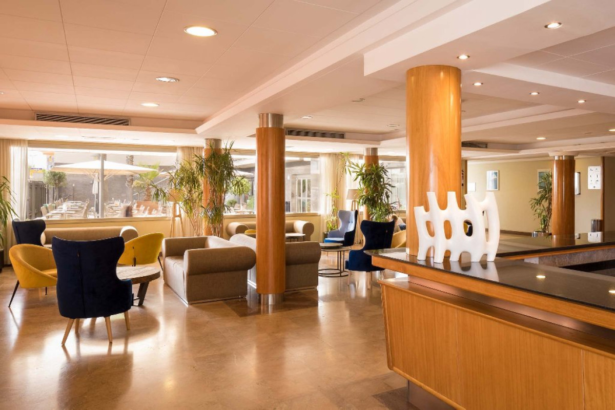 H TOP PINEDA PALACE (Adults Recommended) (Pineda de Mar)