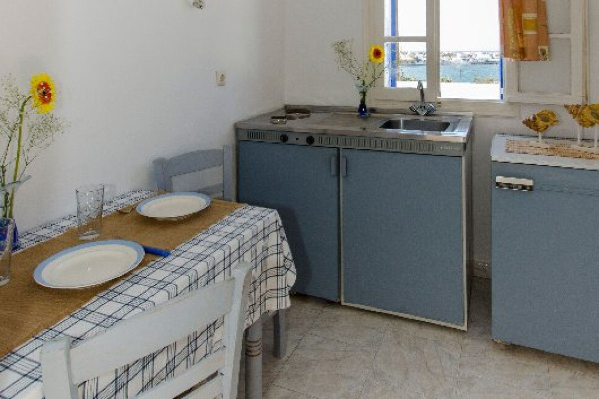 Polyegos View - Pollonia (Milos)