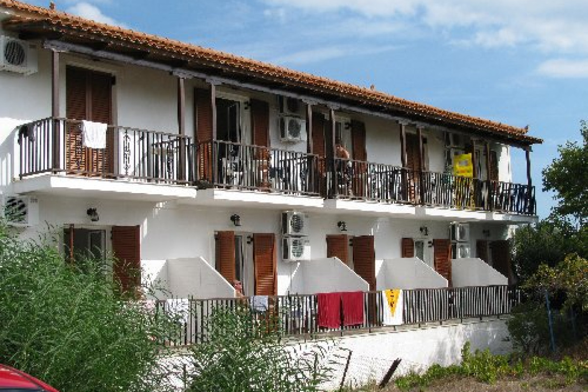 Periyali (Laganas)