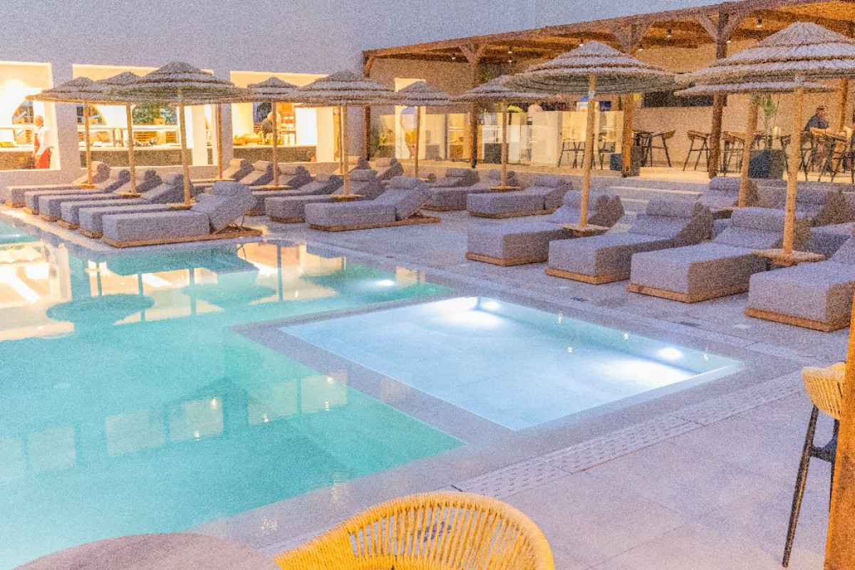 Cabana Blu Hotel and Suites