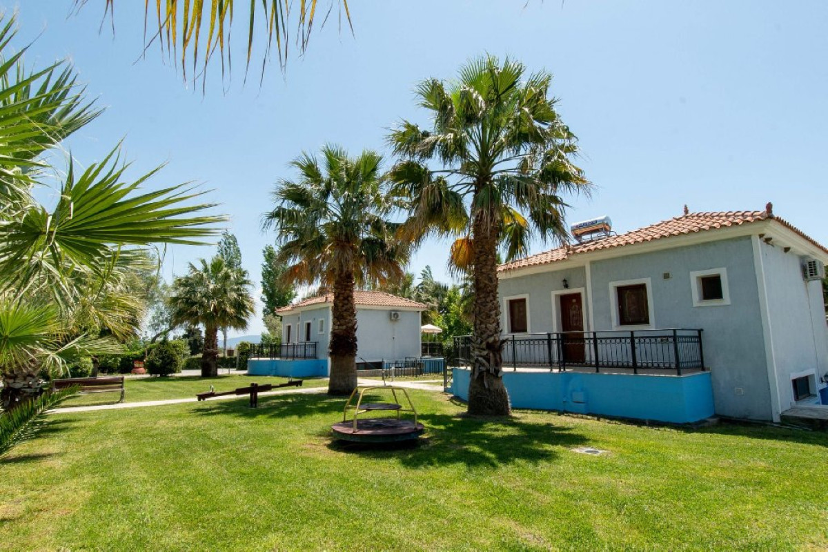Kalloni Village