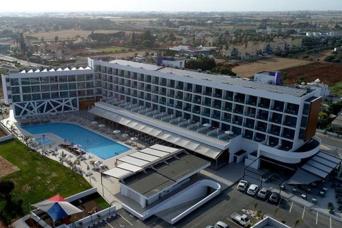 AMETHYST NAPA HOTEL