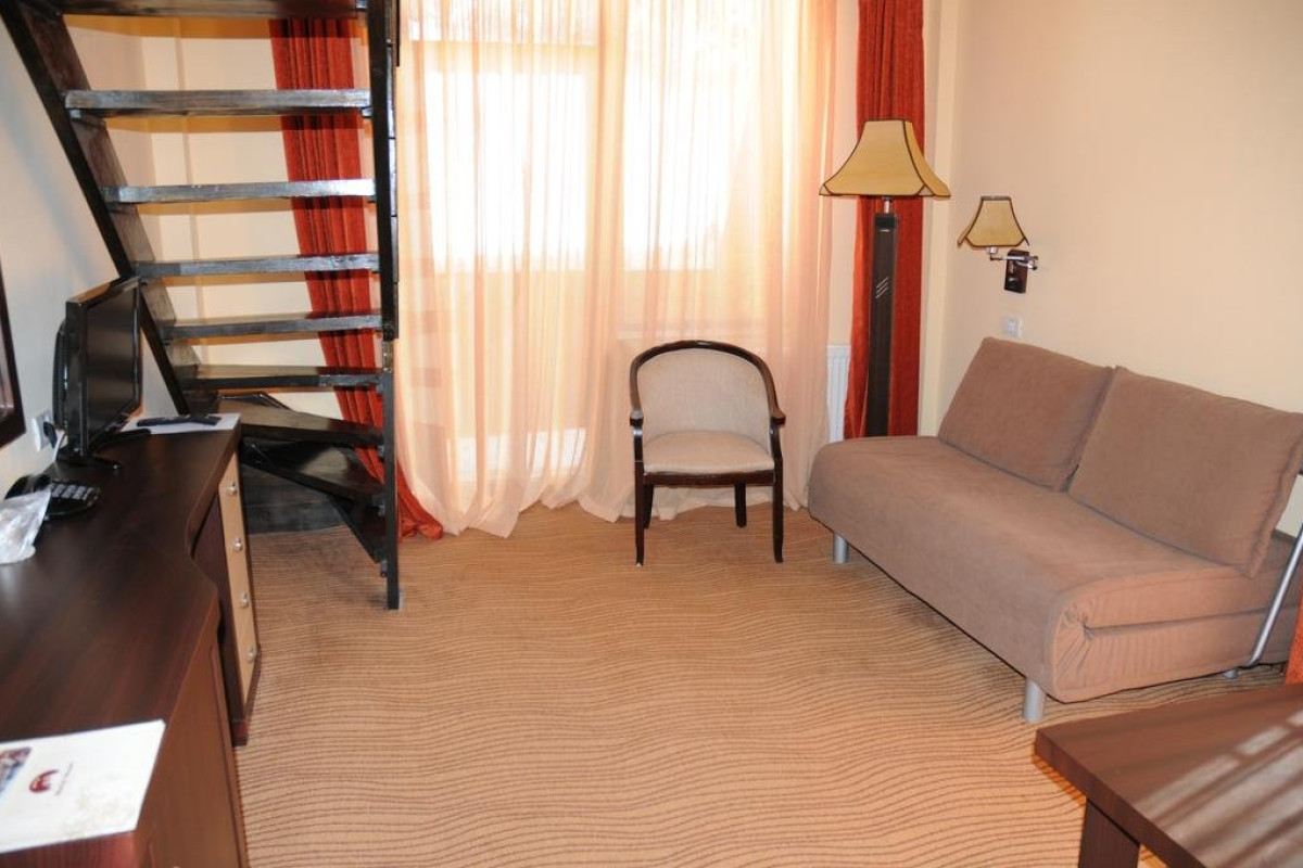 MISTRAL RESORT MOIECIU..