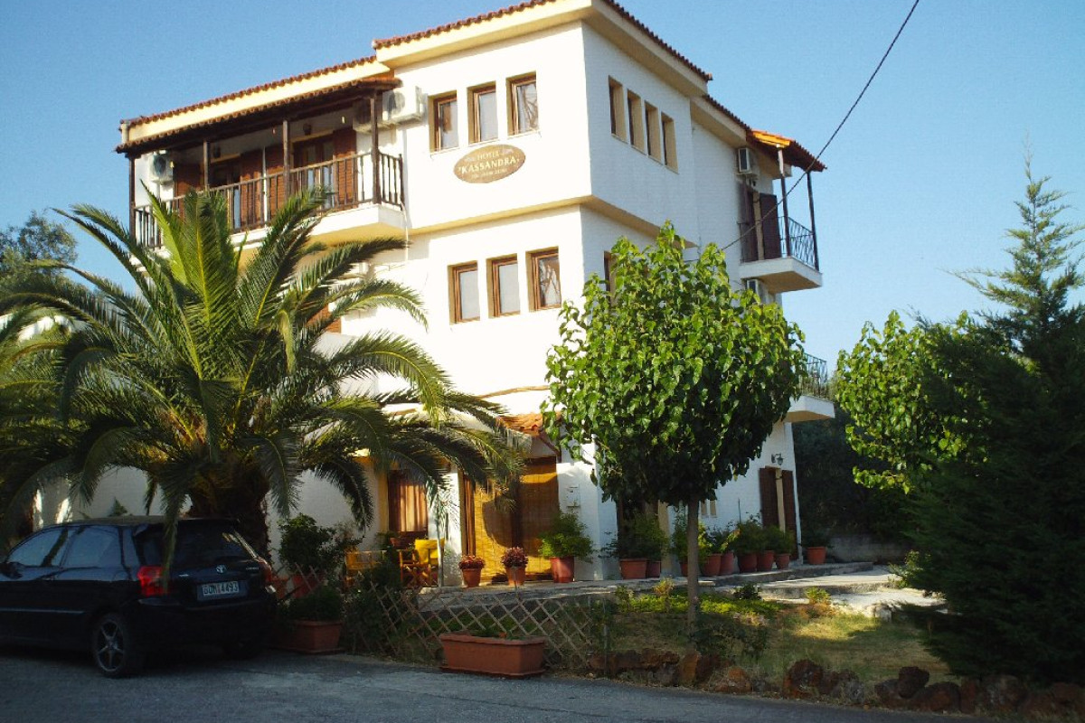 Kassandra Hotel - Kala Nera