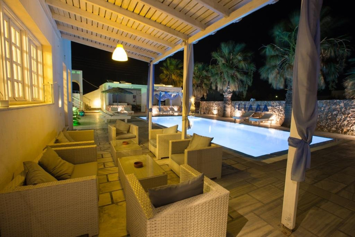 Iliada (Perivolos - Santorini)