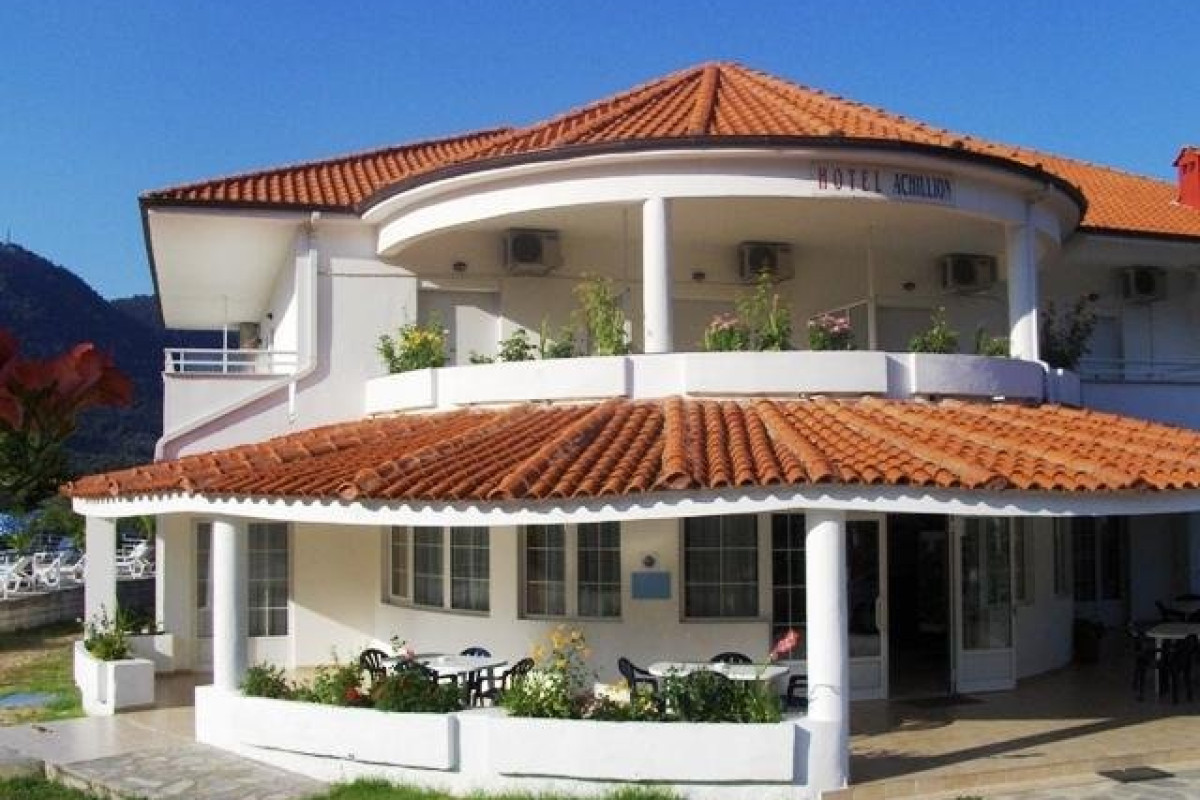 Achilion Hotel (Skala Potamias)
