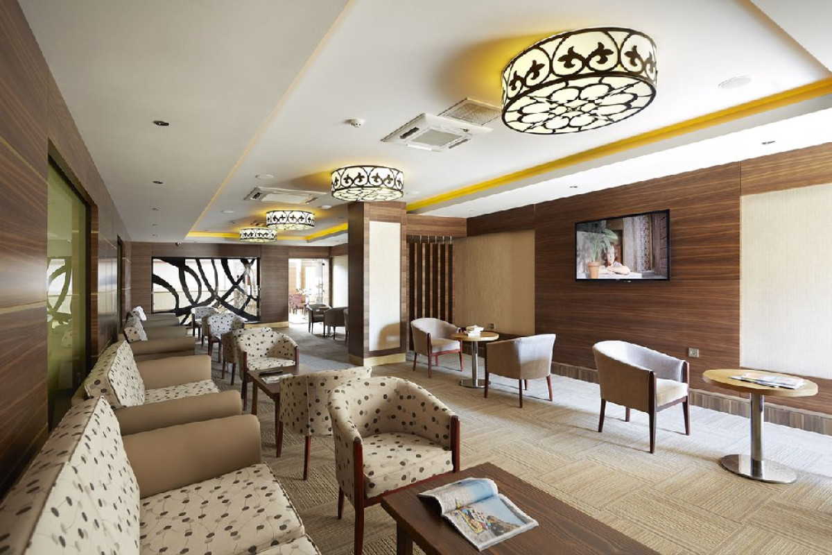 EMRE HOTEL AND BEACH