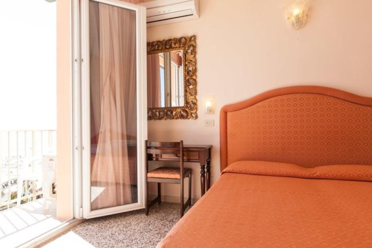 HOTEL NEGRESCO