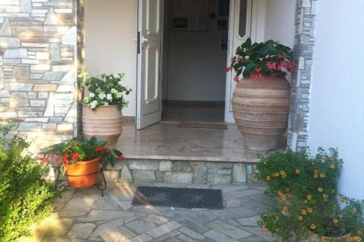 Pefki Villas
