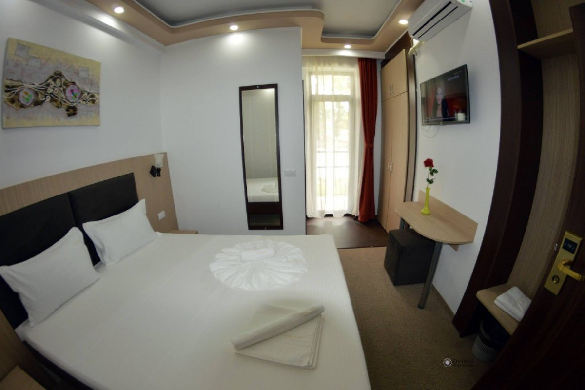 Complex Evia