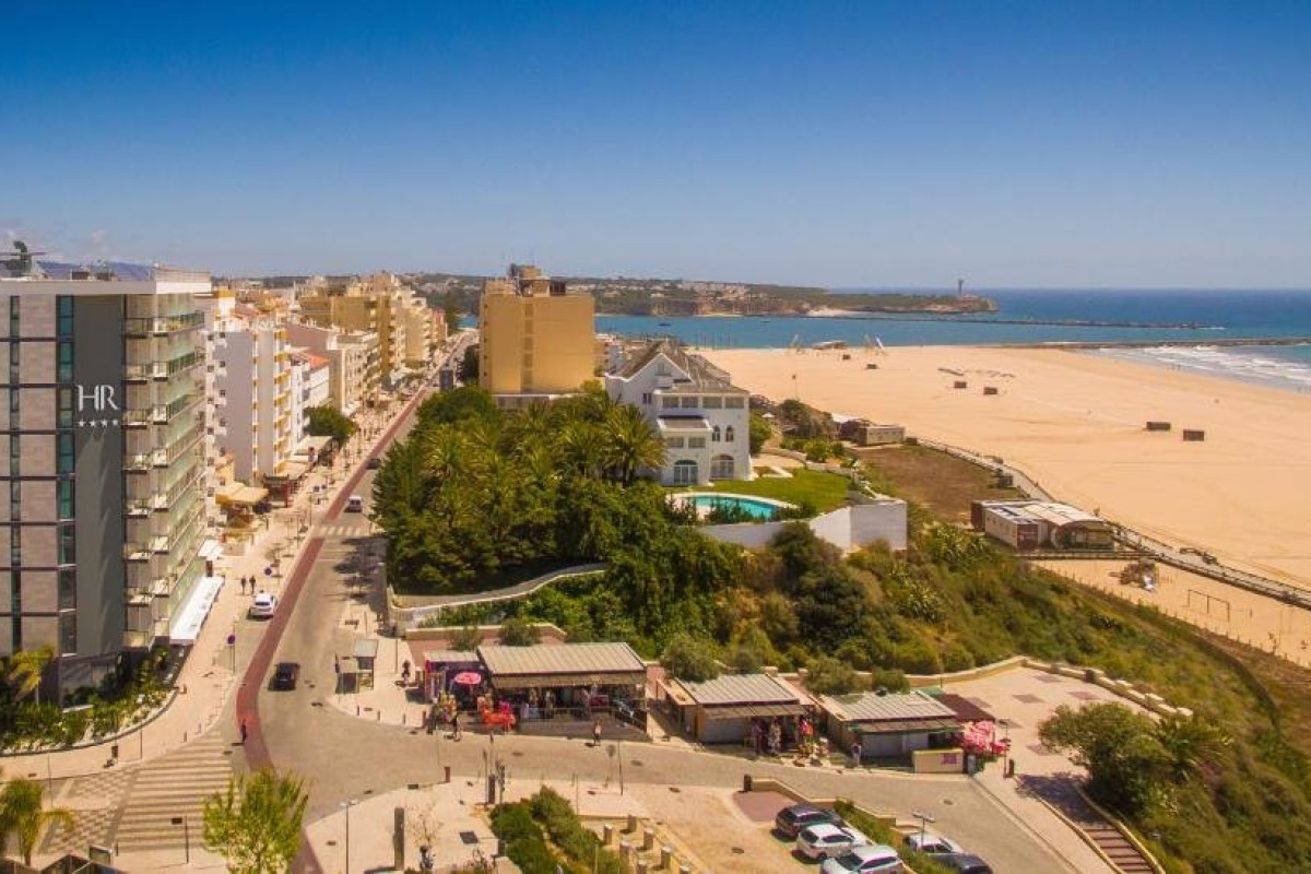 RR HOTEL DA ROCHA