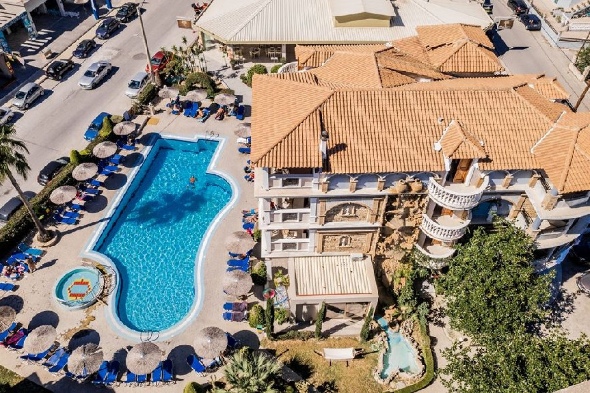 Plaza Pallas (Tsilivi)