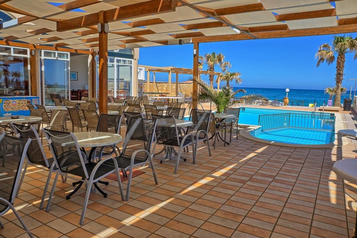 Sea Front Hotel (K)